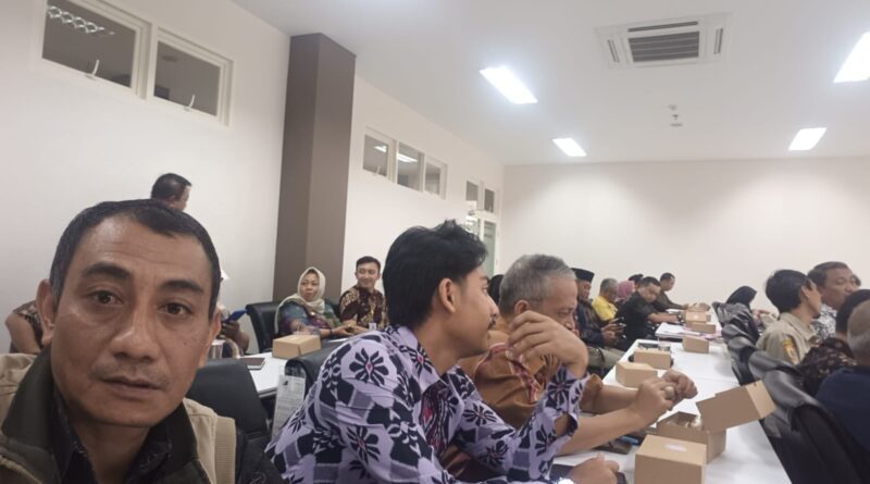 Hadiri Rapat Public Hearing Pembahasan Raperda Tahap 1 DPRD Pemalang