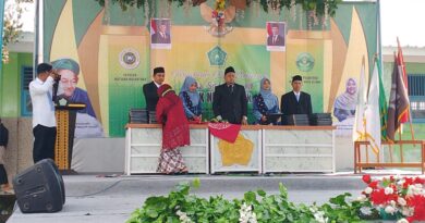 Hadir dalam Wisuda SMK NU 01 Belik .