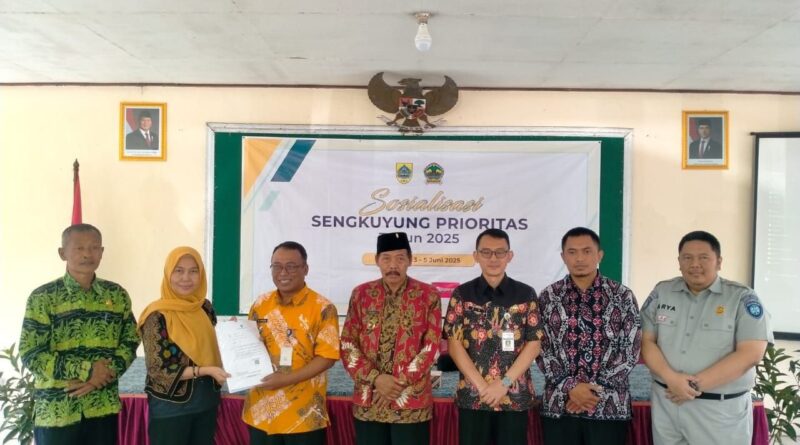 Sosialisasi Sengkuyung Prioritas dan Distribusi STPD Pajak Kendaraan Berjalan Lancar di Kec. Belik