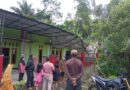 Rumah Warga Jurang Jero Tertimpa Pohon Roboh Akibat Angin Kencang. Rumah Warga Jurang Jero Tertimpa Pohon Roboh Akibat Angin Kencang.