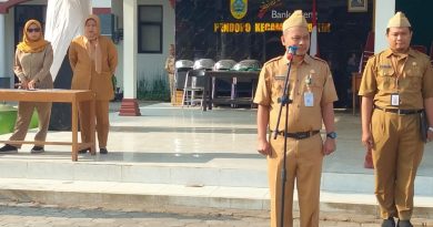 Kecamatan Belik menggelar apel pagi rutin yang diikuti oleh seluruh jajaran Aparatur Sipil Negara (ASN)