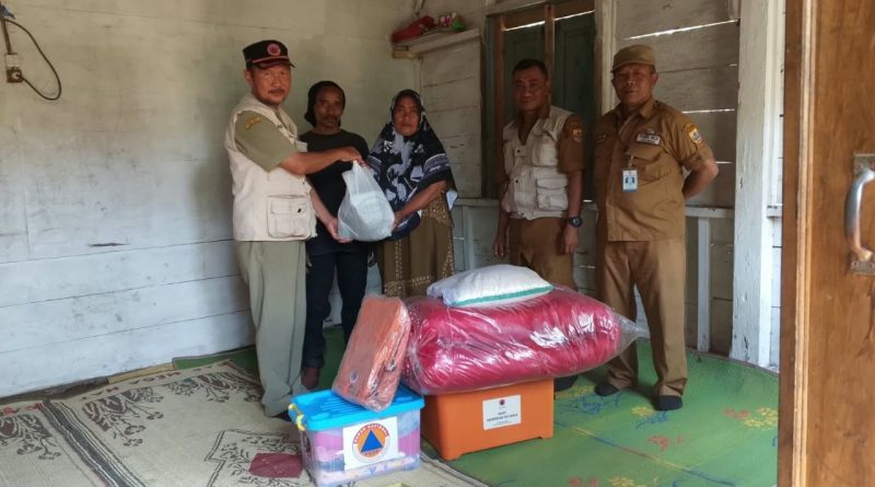 Pemerintah Kabupaten Pemalang bergerak cepat menyalurkan bantuan  bencana kebakaran rumah di desa Belik.