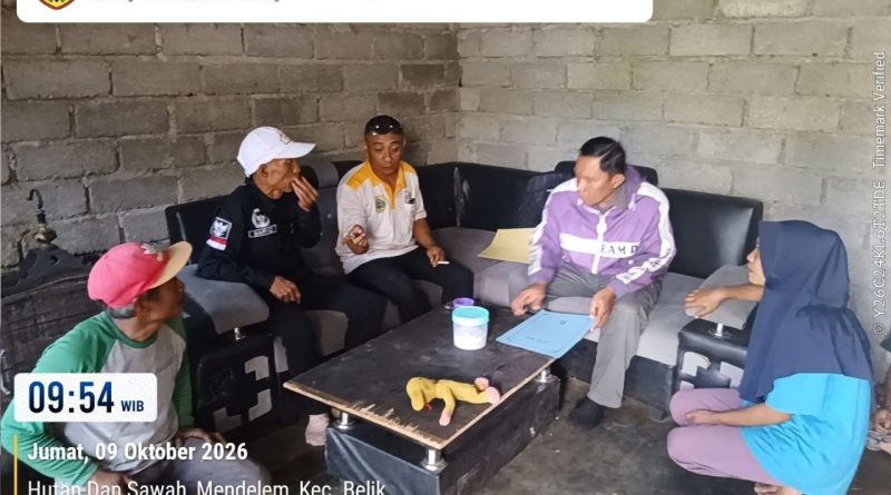 Penyerahan Bantuan Material BPBD Pemalang kepada Warga Terdampak Angin Kencang di Desa Mendelem. Penyerahan Bantuan Material BPBD Pemalang kepada Warga Terdampak Angin Kencang di Desa Mendelem.