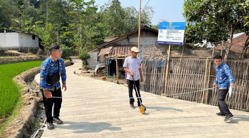 Monev Kegiatan Fisik Banprov di Dusun Kalikeji Desa Bulakan.