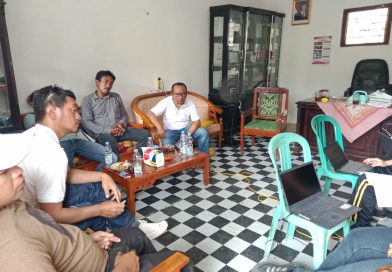 Monitoring dan Evaluasi Administrasi Keuangan desa serta ceklok Pembangunan Fisik di Desa Kalisaleh. Monitoring dan Evaluasi Administrasi Keuangan desa serta ceklok Pembangunan Fisik di Desa Kalisaleh.