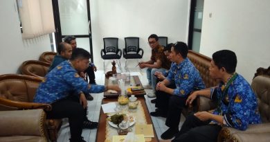 Staf Meeting, Bahas Persiapan Monev Fisik Desa di Wilayah Kecamatan Belik.
