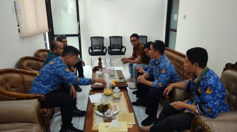 Staf Meeting, Bahas Persiapan Monev Fisik Desa di Wilayah Kecamatan Belik.